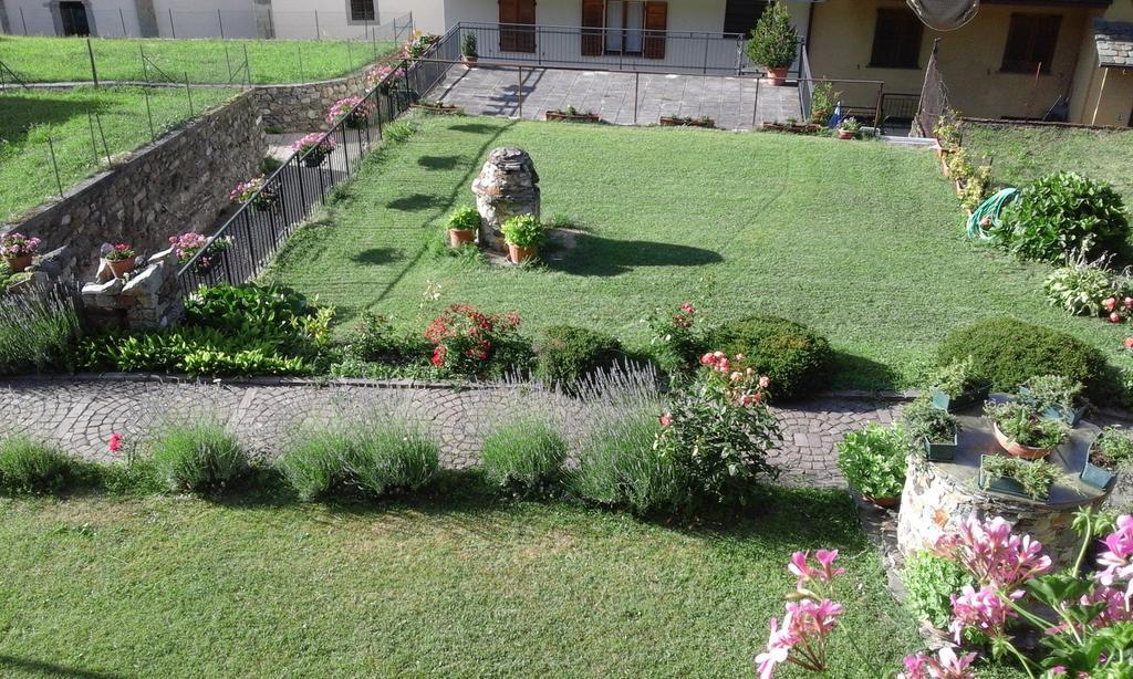 Casa Livia Maria Apartment Teglio Exterior photo